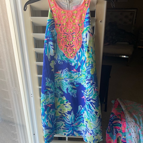 EUC ONLY USED ONCE LILLY PULITZER SHIFT SIZE 2!!! - Picture 2 of 6
